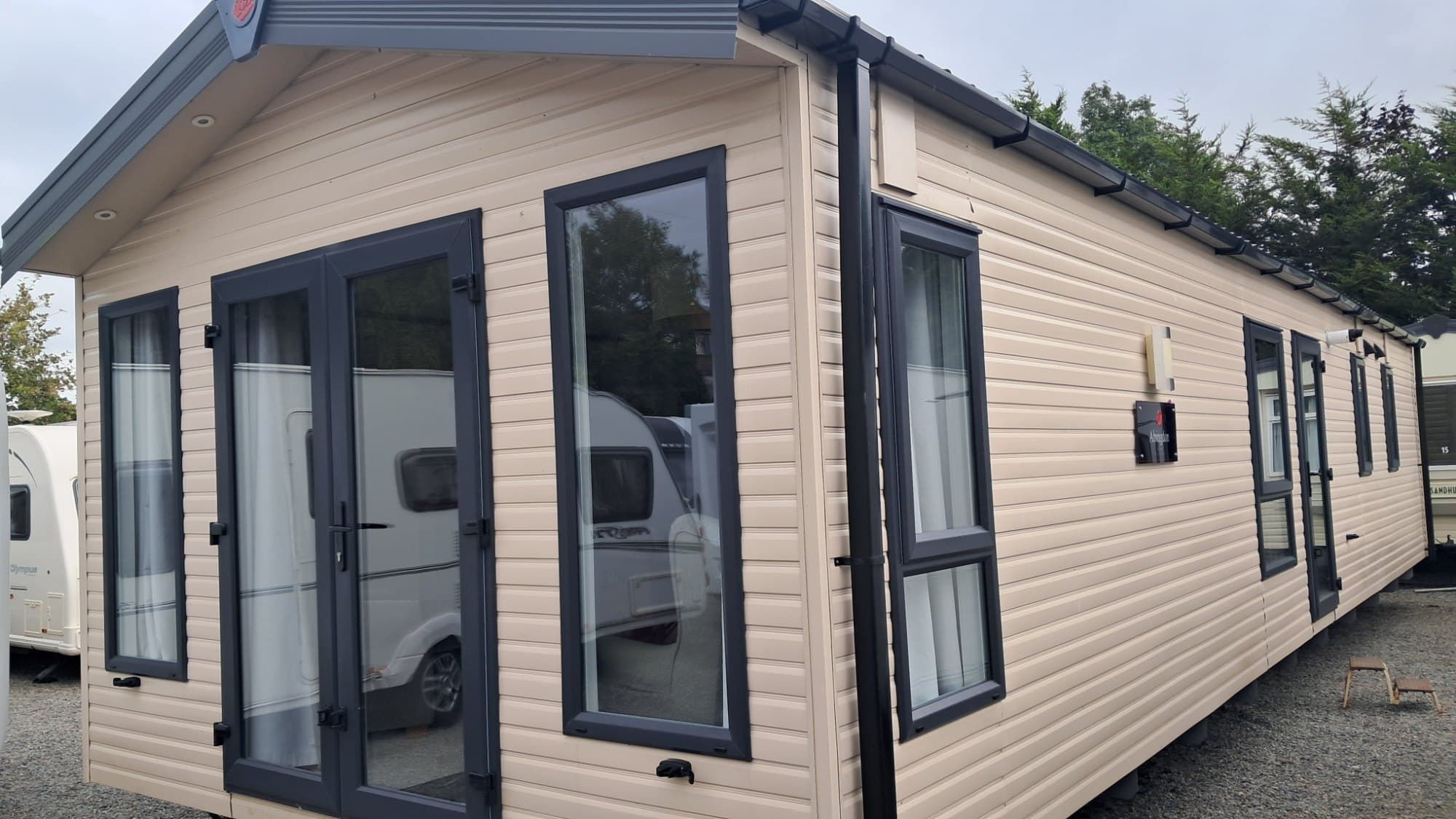 Pemberton Abingdon 42×13 2 Bedroom