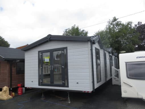 Eden Lodge 42×14 3 Bedroom NEW Residential Spec Chalet — photo 1